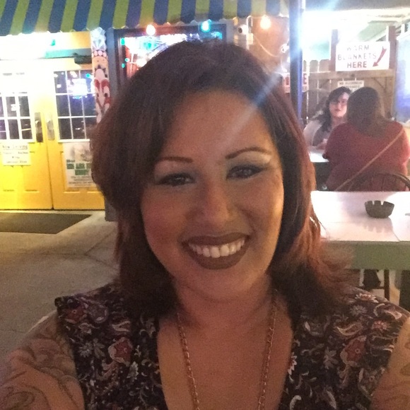 Meet your Posher, Yvette - Picture 6 of 10